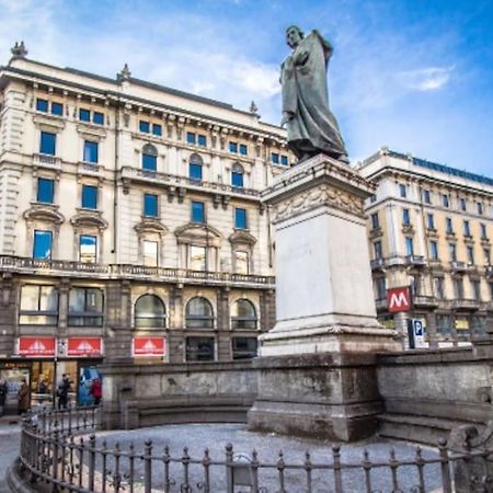 Piazza Duomo - Antico Appartamento Dell'800 Milán Exterior foto